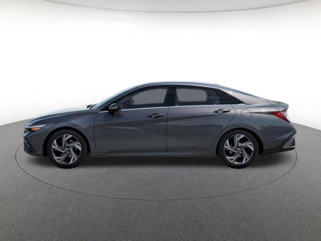 new 2024 Hyundai Elantra car, priced at $28,755