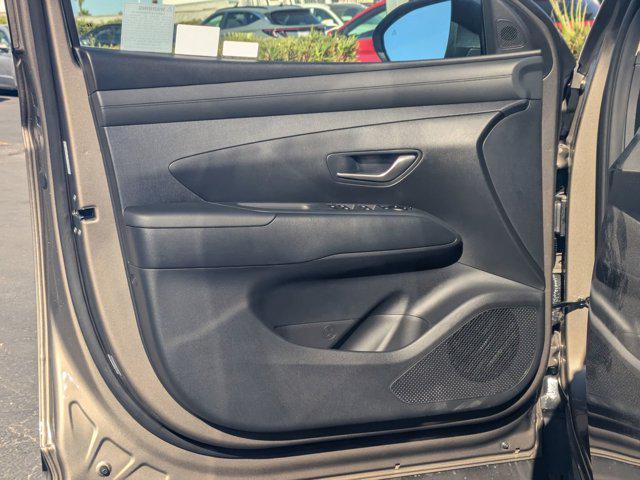new 2025 Hyundai TUCSON Hybrid car, priced at $37,805