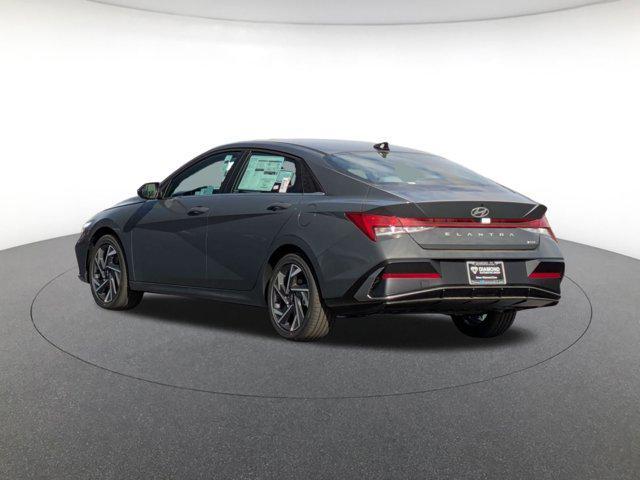 new 2025 Hyundai Elantra car, priced at $31,015