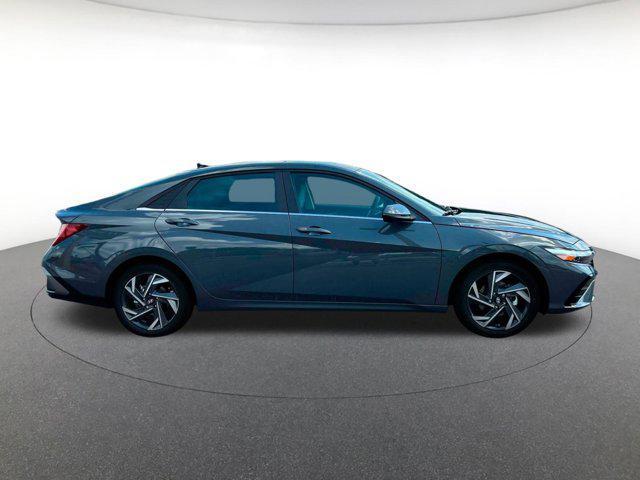 new 2025 Hyundai Elantra car, priced at $28,120