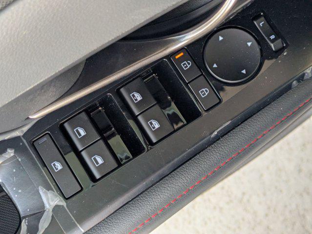 new 2025 Hyundai TUCSON Hybrid car, priced at $40,770