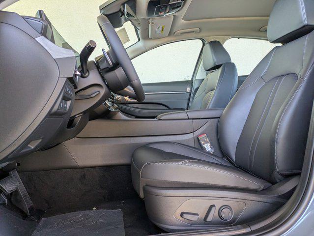 new 2025 Hyundai Sonata Hybrid car, priced at $39,375