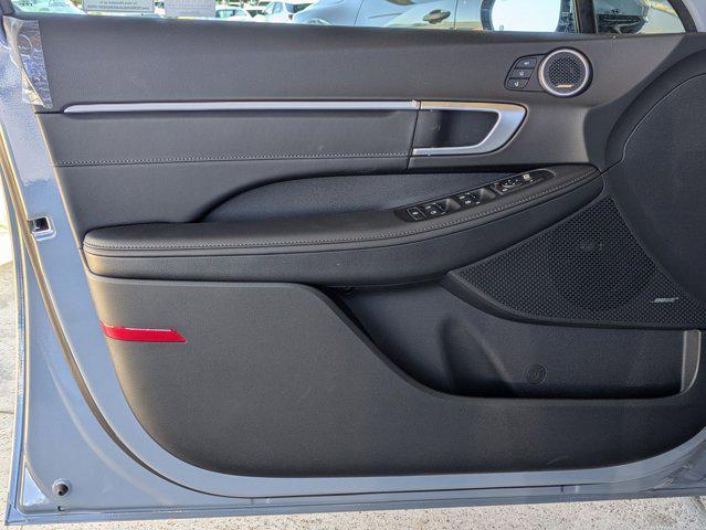 new 2025 Hyundai Sonata Hybrid car, priced at $39,375