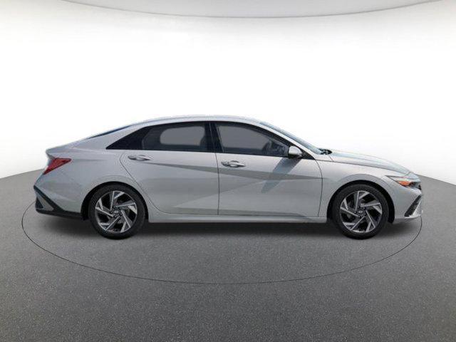 new 2024 Hyundai Elantra car, priced at $26,960