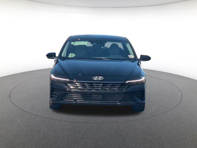 new 2025 Hyundai Elantra car, priced at $28,160