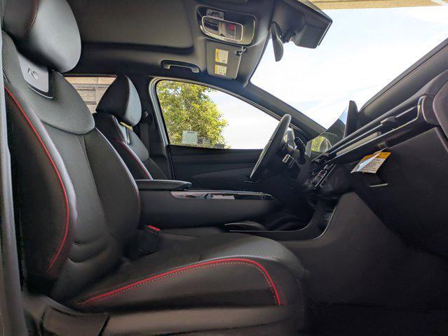 new 2025 Hyundai TUCSON Hybrid car, priced at $41,400