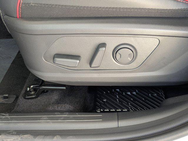 new 2025 Hyundai TUCSON Hybrid car, priced at $41,400