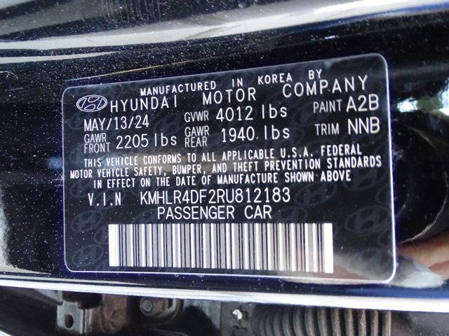 used 2024 Hyundai Elantra car