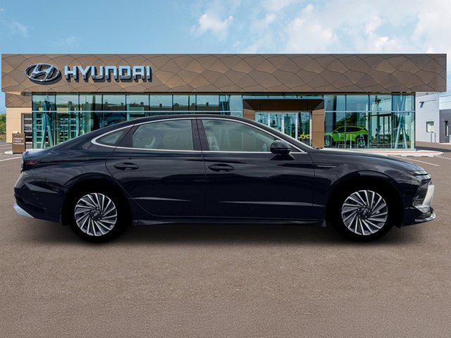new 2025 Hyundai Sonata Hybrid car, priced at $38,945