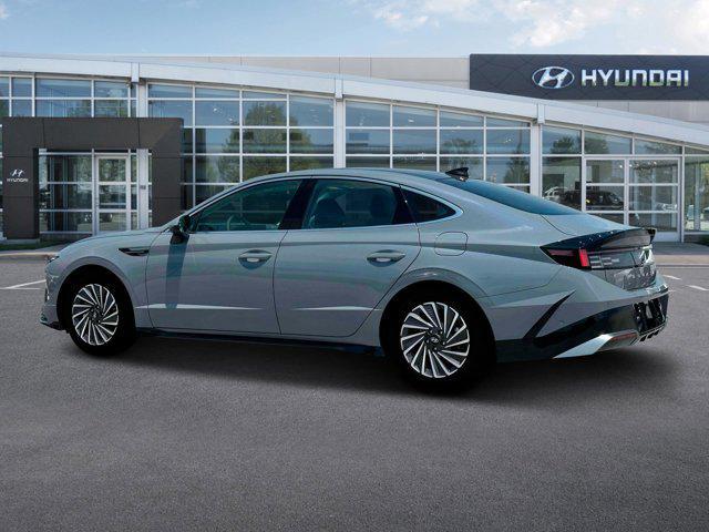 new 2025 Hyundai Sonata Hybrid car