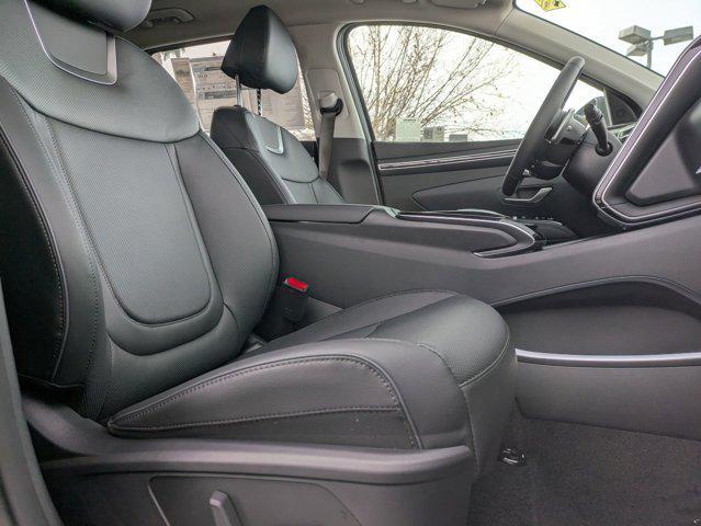 new 2024 Hyundai TUCSON Hybrid car, priced at $41,840