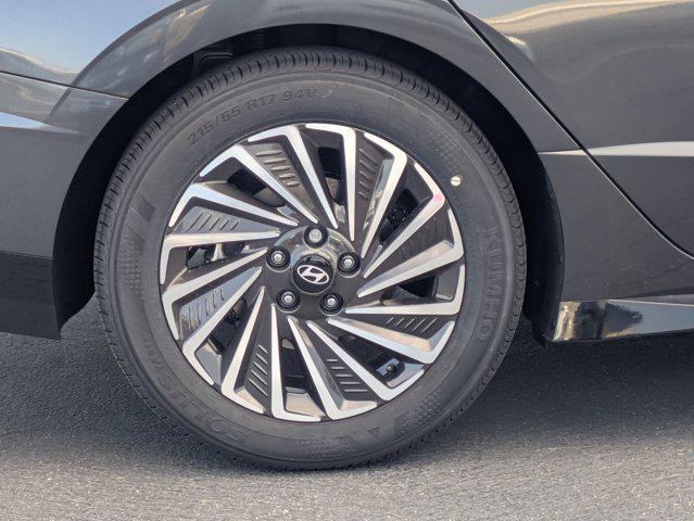 new 2025 Hyundai Sonata Hybrid car