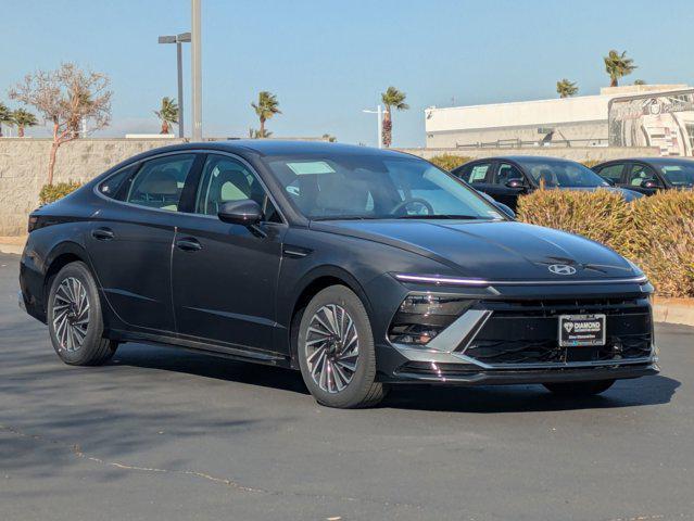 new 2025 Hyundai Sonata Hybrid car