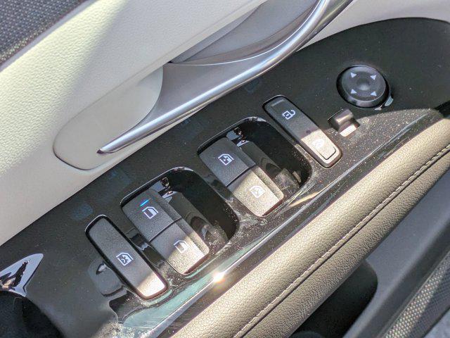 new 2024 Hyundai TUCSON Hybrid car, priced at $37,304