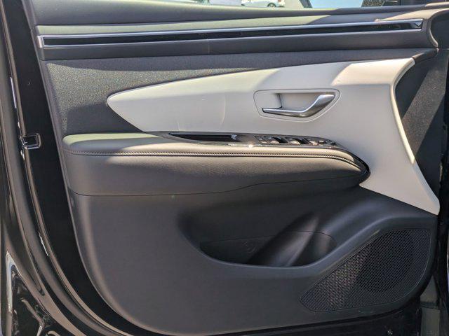 new 2024 Hyundai TUCSON Hybrid car, priced at $37,304