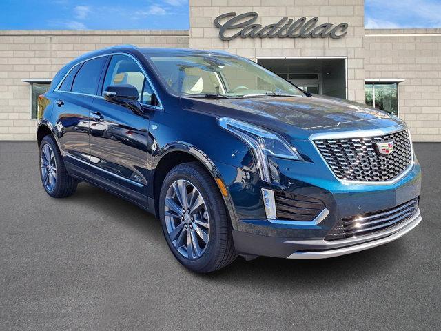 new 2025 Cadillac XT5 car, priced at $56,815