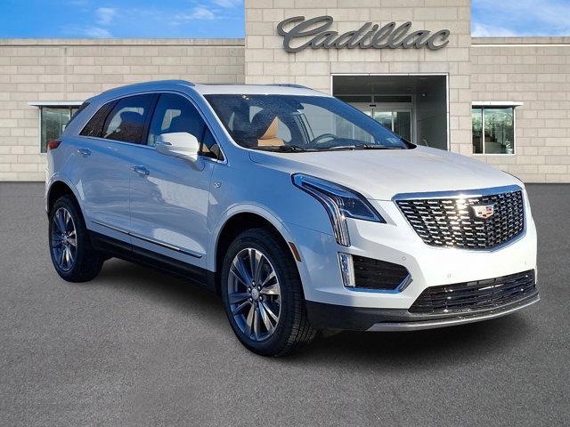 new 2025 Cadillac XT5 car, priced at $55,540