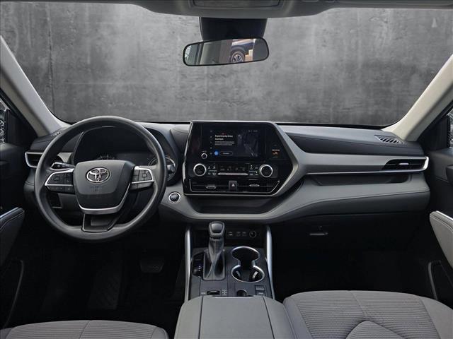 used 2023 Toyota Highlander car, priced at $33,095