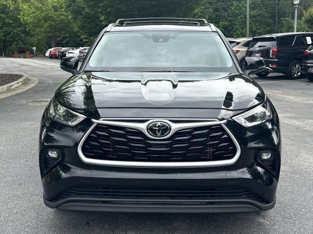 used 2024 Toyota Highlander car, priced at $41,797