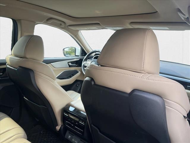 used 2022 Acura MDX car, priced at $32,007