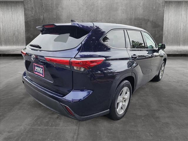 used 2022 Toyota Highlander car, priced at $28,194