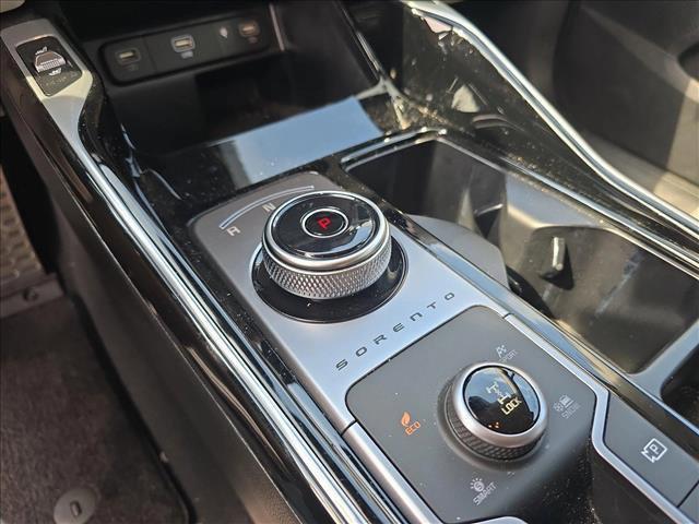 used 2023 Kia Sorento Hybrid car, priced at $33,574