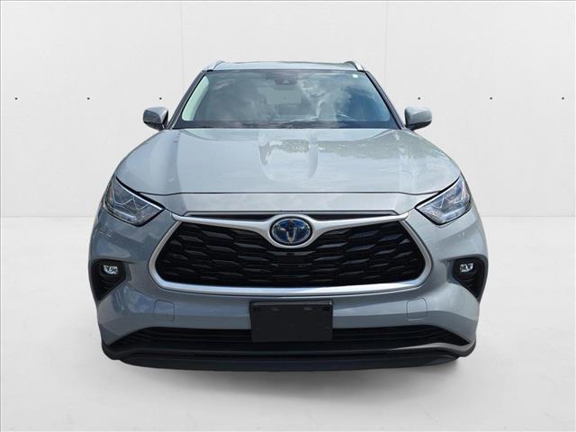 used 2023 Toyota Highlander Hybrid car, priced at $31,891