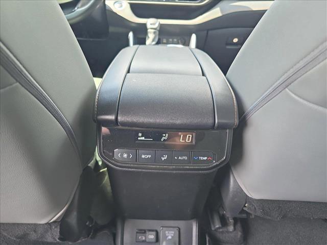 used 2023 Toyota Highlander Hybrid car, priced at $31,891