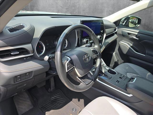 used 2023 Toyota Highlander Hybrid car, priced at $37,720