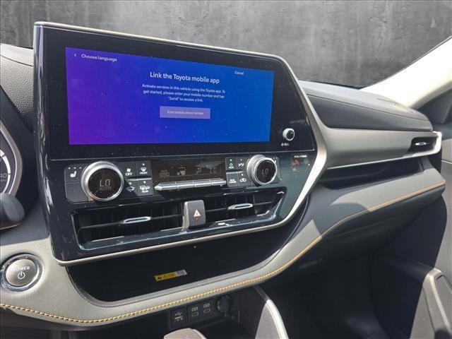 used 2023 Toyota Highlander Hybrid car, priced at $37,720