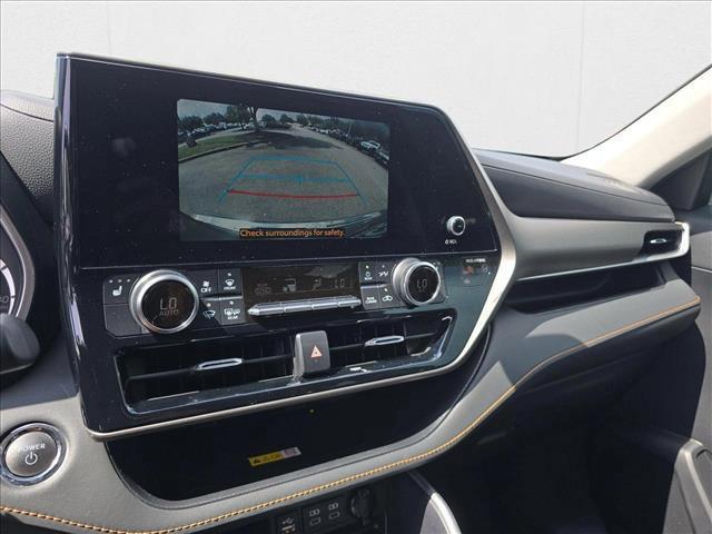 used 2023 Toyota Highlander Hybrid car, priced at $31,891