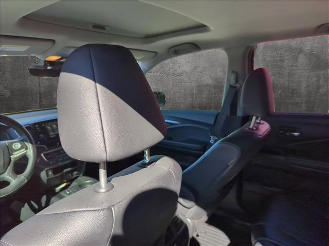 used 2021 Honda Pilot car, priced at $30,444