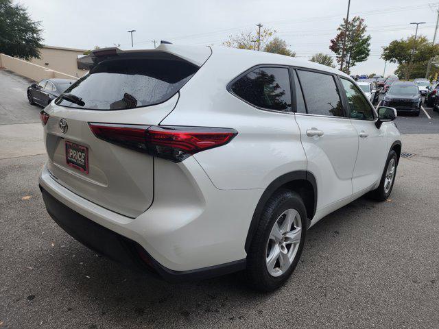 used 2023 Toyota Highlander car, priced at $36,858