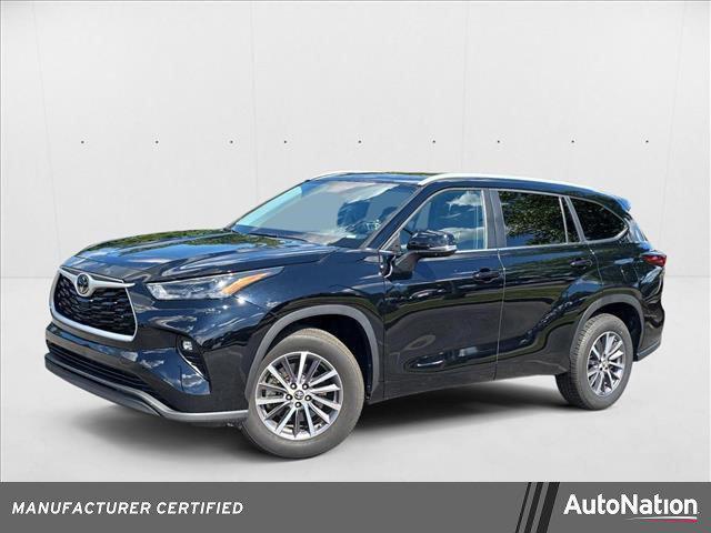 used 2024 Toyota Highlander car, priced at $42,322