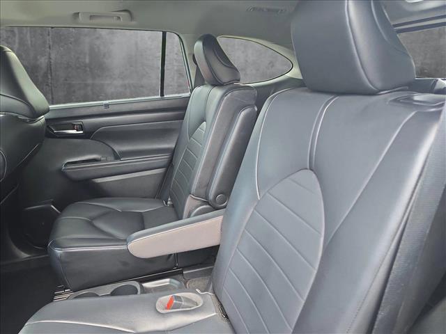 used 2021 Toyota Highlander car, priced at $26,898