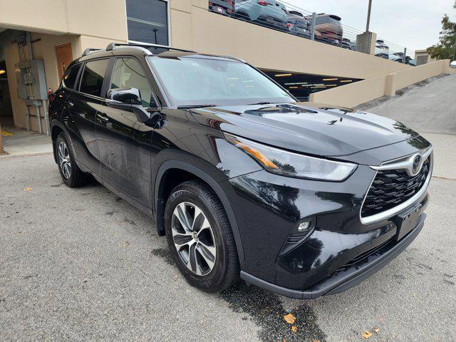 used 2023 Toyota Highlander car, priced at $39,858