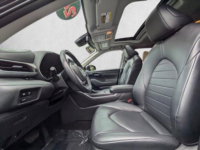 used 2024 Toyota Highlander car, priced at $38,897