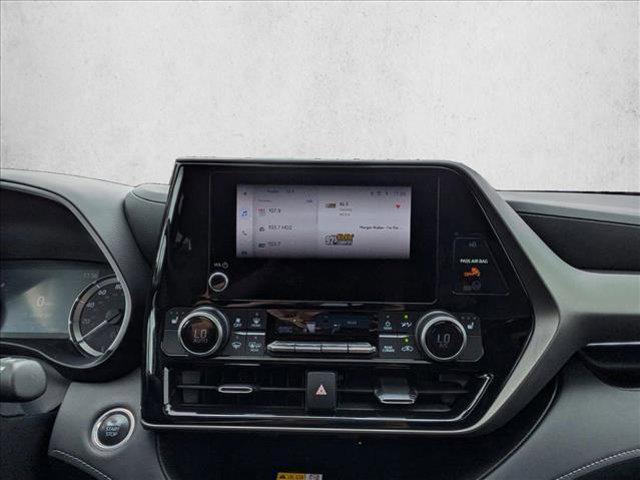 used 2024 Toyota Highlander car, priced at $38,897