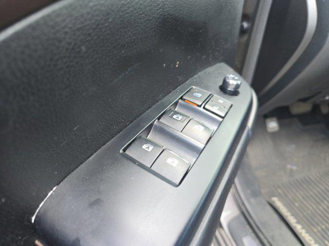 used 2017 Toyota Highlander Hybrid car, priced at $26,024