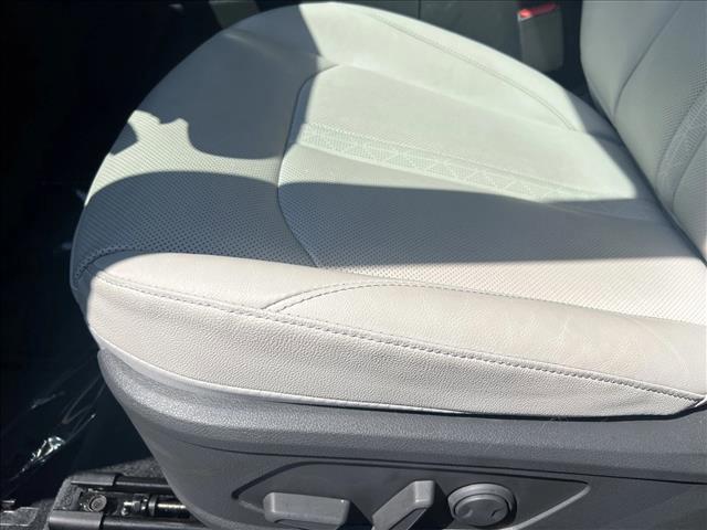 used 2023 Hyundai Sonata Hybrid car, priced at $26,148