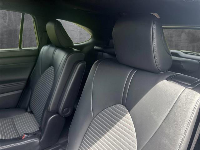 used 2024 Toyota Highlander car, priced at $42,398