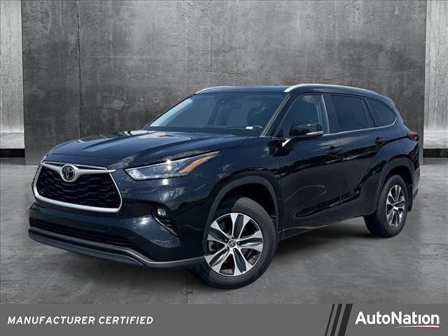 used 2023 Toyota Highlander car, priced at $40,858
