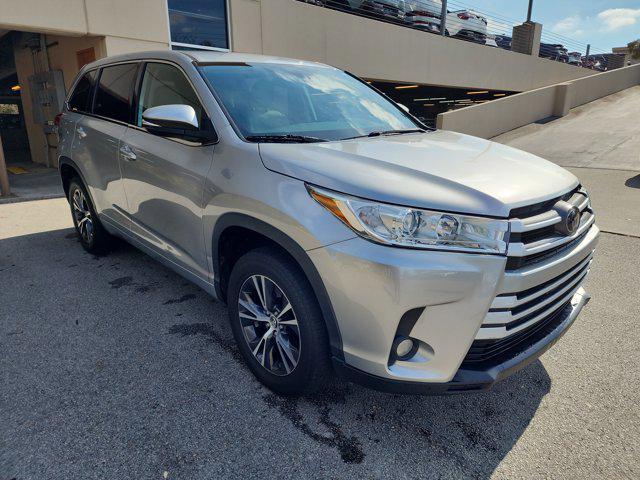 used 2018 Toyota Highlander car, priced at $22,504