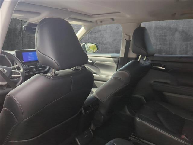 used 2024 Toyota Highlander car, priced at $43,858