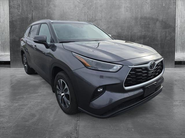 used 2024 Toyota Highlander car, priced at $45,576