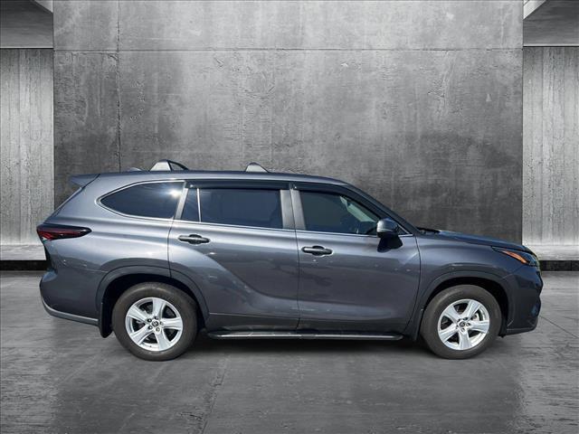 used 2024 Toyota Highlander car, priced at $36,899
