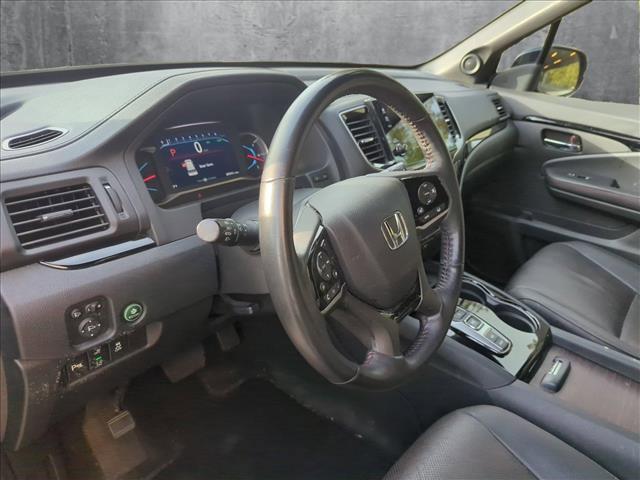 used 2022 Honda Pilot car, priced at $32,159