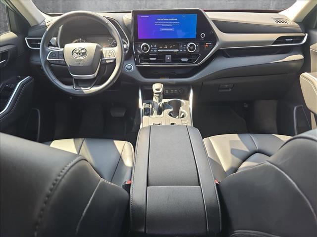 used 2023 Toyota Highlander car, priced at $36,437