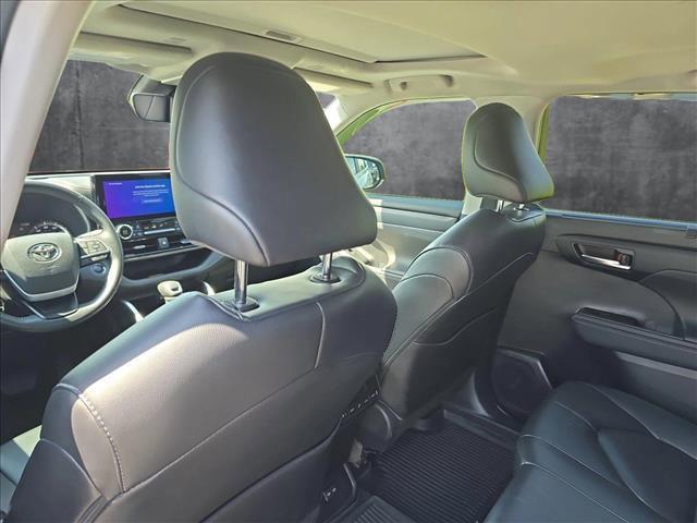 used 2023 Toyota Highlander car, priced at $36,437