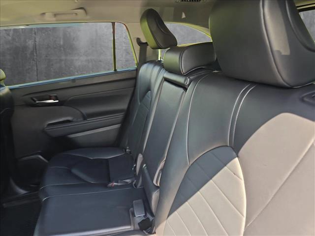 used 2023 Toyota Highlander car, priced at $36,437